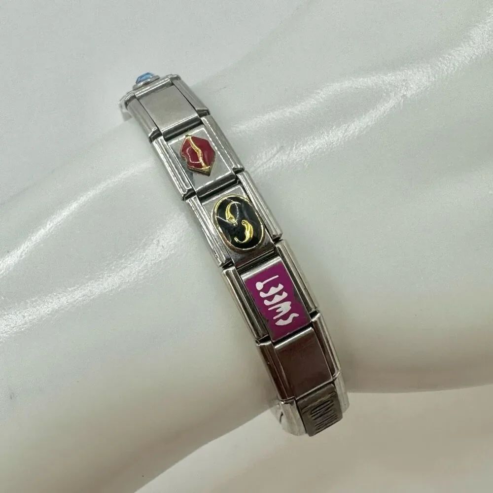 Vintage charms stretchy bracelet
